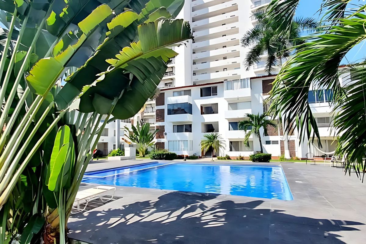 Condominio La Marina EFA